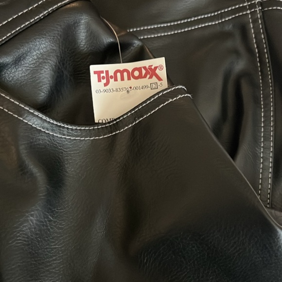 NWT Faux black leather pants with white stitching - Picture 12 of 12